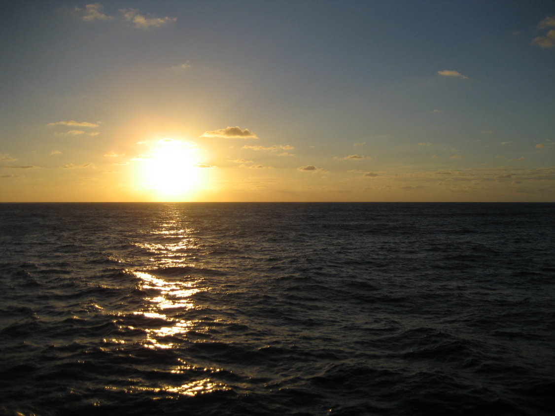 auf nichts weiter als Wellen und Wind (180)