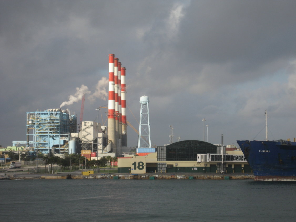 erneut auf den Hafen von Fort Lauderdale (180) 180°