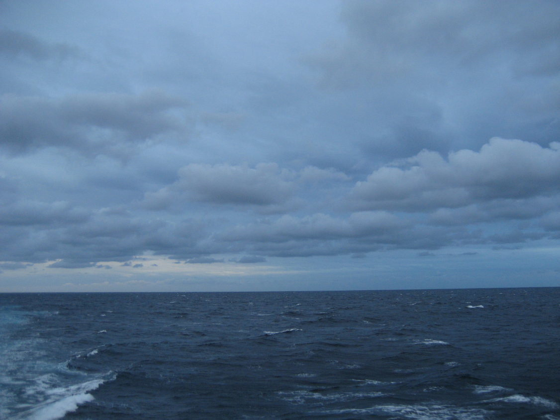 auf anhaltend schlechtes Wetter (Pazifikpassage (180)