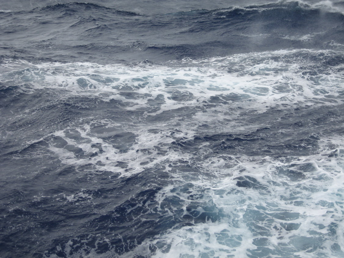 auf eine ziemlich rauhe See (180)