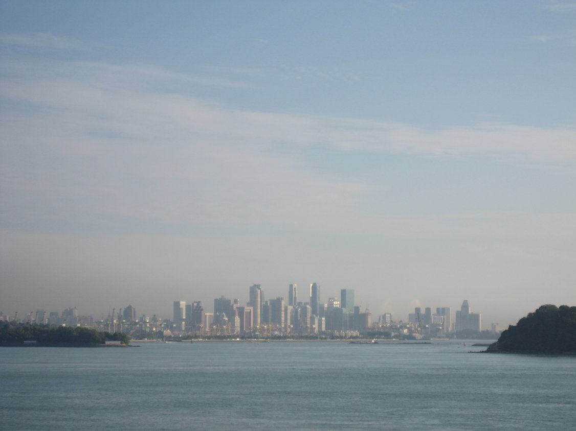 auf Singapur im Morgendunst (180)