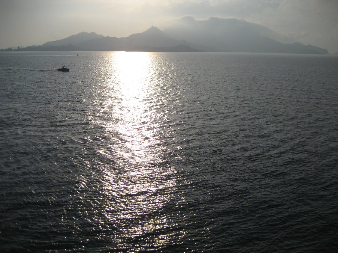 auf den Sonnenaufgang überm Jabal Shamsan (180)